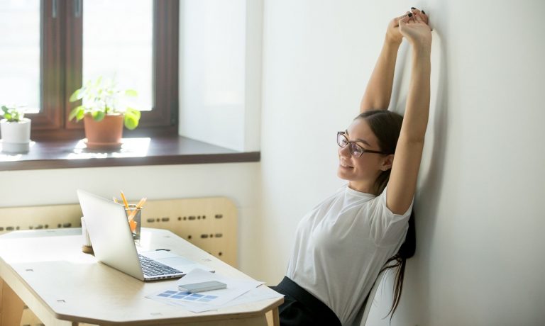 stretching untuk karyawan