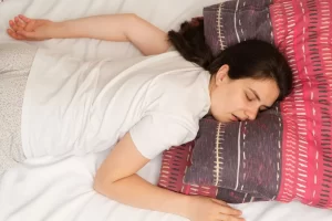 Cara mengatasi salah bantal